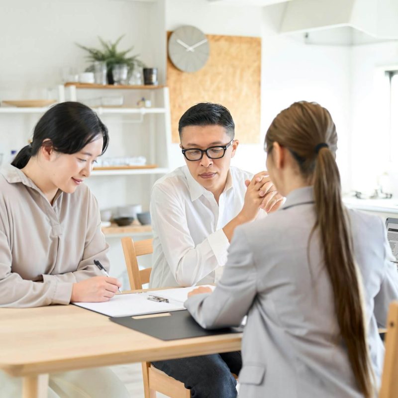 a-female-insurance-agent-giving-information-about-insurance.jpg a-female-insurance-agent-giving-information-about-insurance.jpg